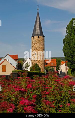 Eule-Turm, erbaut im Jahre 1556, Spangenberg, Schwalm-Eder-Kreis, Hessen-Turm der Stadtmauer, manchmal genannt Thief s Turm, nach 1690 nach Hause von der Stadt Diener, hervorragende Konsole geben Sie die Höhe von den Zinnen Stockfoto
