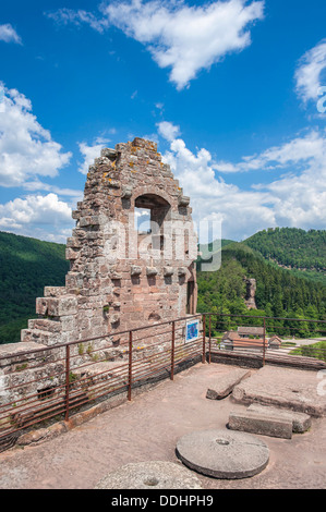 Burg Fleckenstein Schloss oder Château du Fleckenstein, in der Nähe von Lembach, Département Bas-Rhin, Elsass, Frankreich Stockfoto