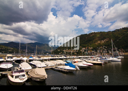 Sturm Wolken über den Comer See Stockfoto