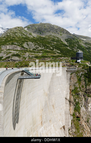 Koelnbreinsperre oder Koelnbrein Damm, Airwalk und das Berghotel Malta Stockfoto