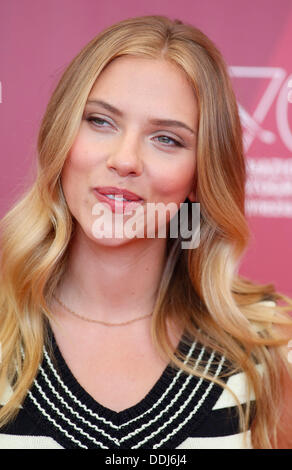 SCARLETT JOHANSSON unter der Haut PHOTOCALL 70. Venedig FILM FESTIVAL LIDO Venedig Italien 3. September 2013 Stockfoto