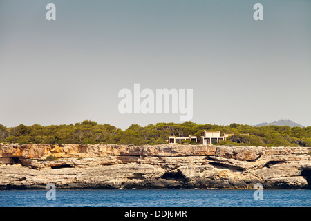 Kann Lis, Mallorca, Spanien. Architekt: Utzon, Jorn, 1971. Blick vom Meer. Stockfoto