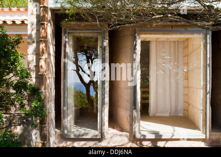 Kann Lis, Mallorca, Spanien. Architekt: Utzon, Jorn, 1971. "rahmenlose" Fensterdetail. Stockfoto