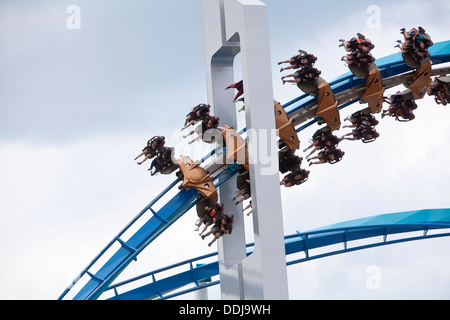 Abgebildet ist der GateKeeper-Achterbahn im Freizeitpark Cedar Point in Sandusky, Ohio Stockfoto