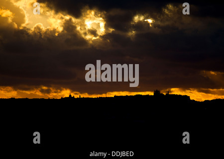 Dramatischen Sonnenuntergang in Mdina, Valletta, Malta angesehen. Stockfoto