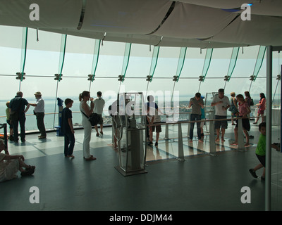 Stock des Spinnaker Tower Portsmouth Hampshire England UK anzeigen Stockfoto