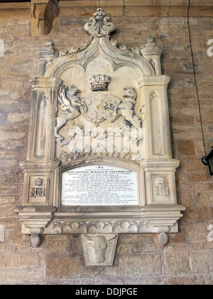 Denkmal für Jane, Gräfin Dowager von Westmorland (1857). Bei Aperthorpe, Brympton d'Evercy, St Andrew, Kirchenschiff, in der Nähe von Yeovil, Somerset, South begraben Wir Stockfoto