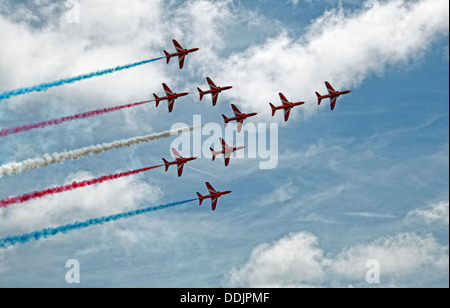 Rote Pfeile Antenne anzeigen in den Himmel in Siverstone British Grand Prix GP England UK 2013 Stockfoto