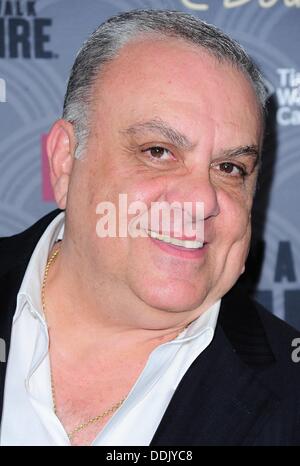 New York, NY. 3. September 2013. Vince Curatola im Ankunftsbereich für BOARDWALK EMPIRE Saison vier Premiere, The Ziegfeld Theatre, New York, NY 3. September 2013. Gregorio © T. Binuya/Everett Collection/Alamy Live-Nachrichten Stockfoto