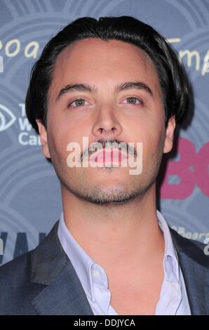 New York, NY. 3. September 2013. Jack Huston im Ankunftsbereich für BOARDWALK EMPIRE Saison vier Premiere, The Ziegfeld Theatre, New York, NY 3. September 2013. Gregorio © T. Binuya/Everett Collection/Alamy Live-Nachrichten Stockfoto