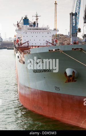 Chinesischen Frachter "Hengshanhai". Bulk-Carrier Entladung Ladung Southampton Docks UK Stockfoto