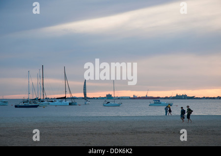 Abendlicht an der Port Phillip Bay, Melbourne Stockfoto