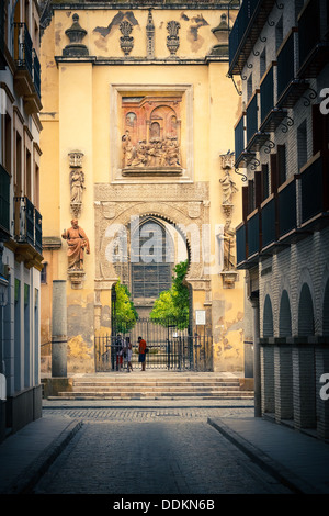 Tor zum La Giralda in Sevilla Stockfoto