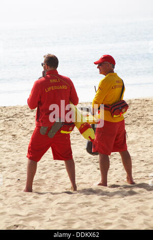 Bournemouth, UK 4. September 2013. RNLI Rettungsschwimmer in Bournemouth beach im September Credit: Carolyn Jenkins/Alamy Live News Stockfoto