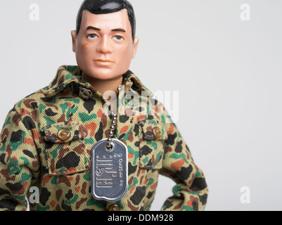 1964 GI Joe Actionfigur von Spielzeughersteller Hasbro. US-Streitkräfte Armee Marine G.I. Stockfoto