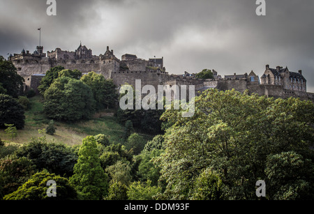 Edinburgh Castle und c auf die Skyline der Stadt von Edinburgh, am Castle Rock Schottland UK Vereinigtes Königreich Stockfoto