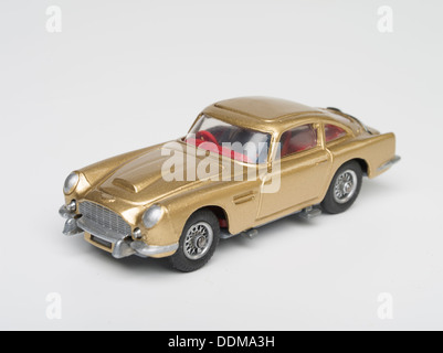 Corgi Toys (261)-Cast Model of James Bond's Aston Martin DB5 in Goldfinger mit Schleudersitz produziert im Jahr 1965 Stockfoto