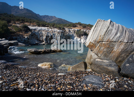 Gialia Strand, in der Nähe der Felsen Icaris, Ikaria, Griechenland Stockfoto