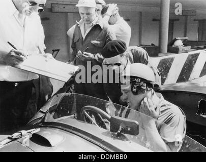 Reg Parnell in Aston Martin DB 3 S, Monza, 1952. Artist: Unbekannt Stockfoto