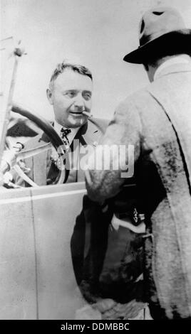 Barney Oldfield, Pace Car Fahrer für die Indianapolis 500, 1922. Artist: Unbekannt Stockfoto