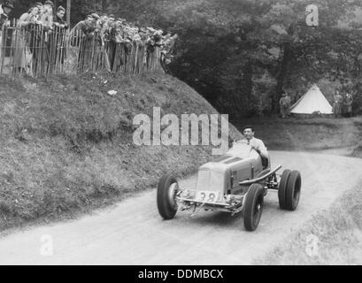 Raymond Mays in einer Ära, Auto, c 1934 - c 1939. Artist: Unbekannt Stockfoto