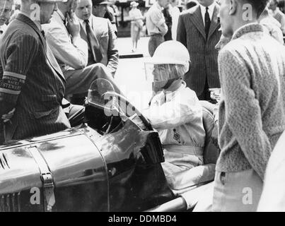 Raymond Mays an das Britische Empire Trophy, Donington Park, Derbyshire, 1939. Artist: Unbekannt Stockfoto