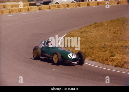 Graham Hill fahren eines Lotus Climax 16, Dutch Grand Prix, Zandvoort, Holland, 1959. Artist: Unbekannt Stockfoto