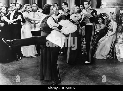 Charles Chaplin (1889-1977), britischer Komiker und Schauspieler, 1938. Artist: Unbekannt Stockfoto