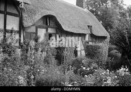 Anne Hathaway Ferienhaus in Shottery, Warwickshire, c1945-c1965. Künstler: SW Rawlings Stockfoto