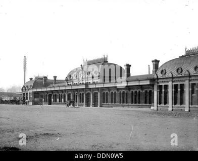 Slough Bahnhof, Slough, Berkshire, 1883. Künstler: Henry Verspottung Stockfoto