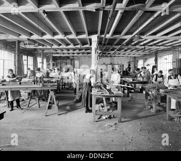 Waring & Gillow Fabrik, Hammersmith, London, 1914-1918. Künstler: Bedford Lemere und Unternehmen Stockfoto