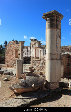 Zypern, Kourion, assyrische Ku-ri-i, antike griechische, lateinische Curium Hylates Heiligtum des Apollo, Reste von Hylatesheiligtums, histor Stockfoto