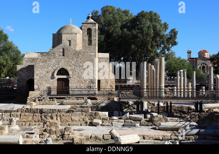 Zypern, Paphos Stadt, Gazibaf, historische Ausgrabungen, early Christian Basilica von Panagia Chrysopolitissa, Kreuzkuppelkirche des Stockfoto