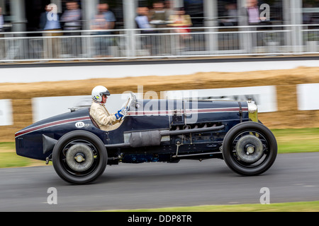 1923 Delage DH V12 mit Fahrer Robert Coucher auf die 2013 Goodwood Festival of Speed, Sussex, UK. Stockfoto