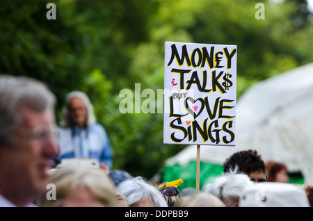 Balcombe Veranstaltung in Balcombe, West Sussex, für die Anti-Fracking Kampagne, 11. August 2013 Gürtel Stockfoto