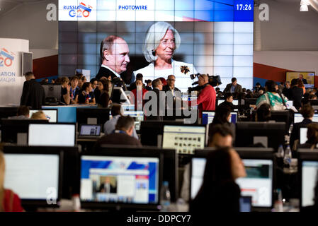 St. Petersburg, Russland. 05. Sep, 2013. Journalisten arbeiten in der Mediathek des G20-Gipfels in St. Petersburg, Russland, 5. September 2013. Der G20-Gipfel findet vom 05 bis 06 September statt. Foto: Kay Nietfeld/Dpa/Alamy Live News Stockfoto