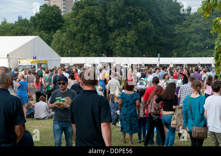 Massen an Lambeth Country Show 2013, Brockwell Park, London, UK Stockfoto