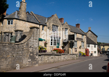 Wedmore einer Kleinstadt in Somerset England UK das George Inn Stockfoto