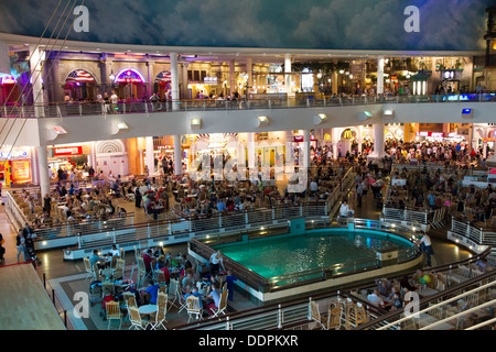 Der Orient Food Court in Intu Trafford Centre, Manchester, England. Stockfoto