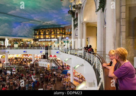 Der Orient Food Court in Intu Trafford Centre, Manchester, England. Stockfoto