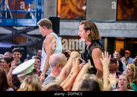 Florida Georgia Line und Nelly führen bei der Today Show auf 2. September 2013 Stockfoto