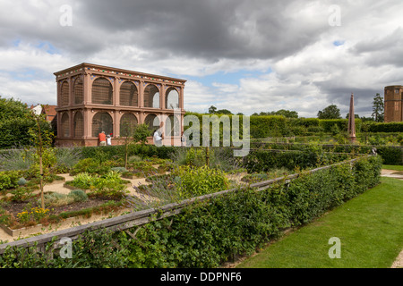 Der elisabethanischen Garten Schloss Kenilworth, Warwickshire, England. Stockfoto