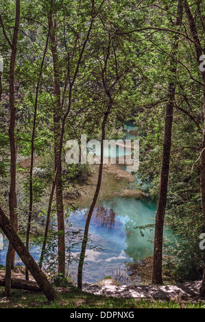 Geburt des Flusses Ebro im Dorf Fontibre, Kantabrien, Spanien Stockfoto