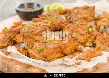 Hammel Chaap - Fried zerschlagen Lammkoteletts und Chaat masala Stockfoto