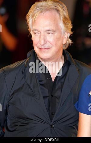 Venedig, Ca, Italien. 4. September 2013. ALAN RICKMAN. Une Promesse premiere.70th Venedig Film Festival.Venice, Italy.September 04, 2013. Bildnachweis: Roger Harvey/Globe Photos/ZUMAPRESS.com/Alamy Live-Nachrichten Stockfoto