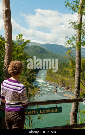 Tully River von Frank Roberts Lookout, Queensland, Australien Stockfoto