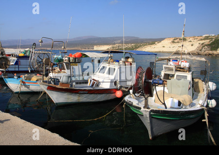 Hafen von zypriotischen Angelboote/Fischerboote, Agios Georgios, Zypern, Europa Stockfoto