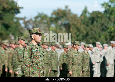 US-Soldaten aus der 5. Bataillon, 20. Infanterie-Regiment, 3rd Stryker Brigade Combat Team, 2. US-Infanteriedivision und Japanisch Stockfoto