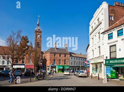 Louth Lincolnshire Hauptstraße, Marktplatz und Geschäfte in Louth Lincolnshire Louth Lincolnshire England GB Europa Stockfoto