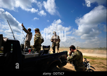 US Air Force combat Controller vom 21. spezielle Taktik-Geschwader, Fort Bragg, N.C. Verhalten Luft Verkehr Kontrolle wirtschaftli- Stockfoto